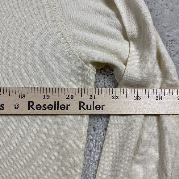 Uniqlo Sweater Mens L Extra Fine Merino Wool V Neck Pullover Lightweight Preppy - Picture 4 of 6